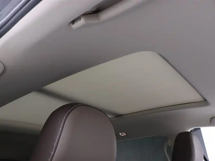 VOLKSWAGEN VILORAN 2024