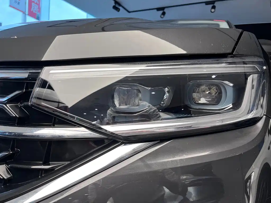 VOLKSWAGEN TAYRON 2023