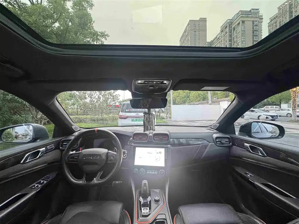 LYNK&CO 02 HATCHBACK 2021