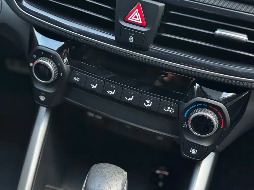 HYUNDAI LAFESTA 2019