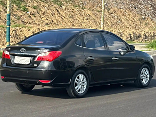 HYUNDAI CELESTA  2011 YEAR 1.6L AUTOMATIC LUXURY 2011