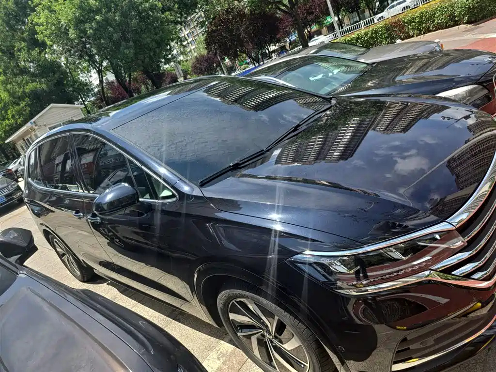 VOLKSWAGEN VILORAN 2020