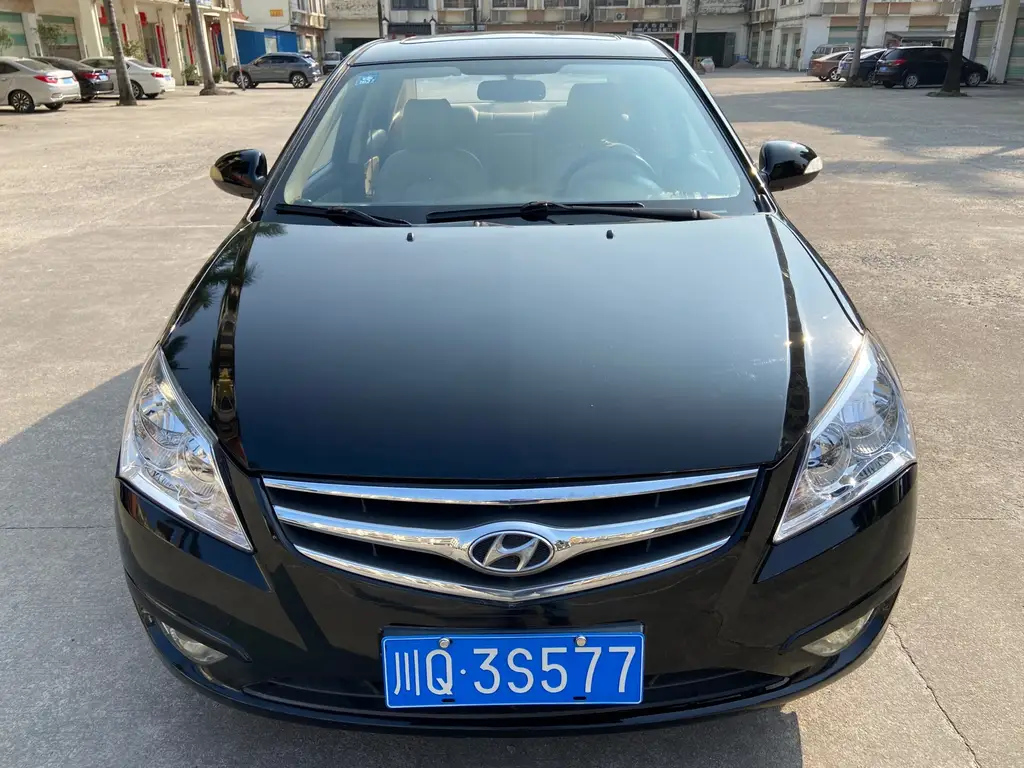 HYUNDAI CELESTA 2009