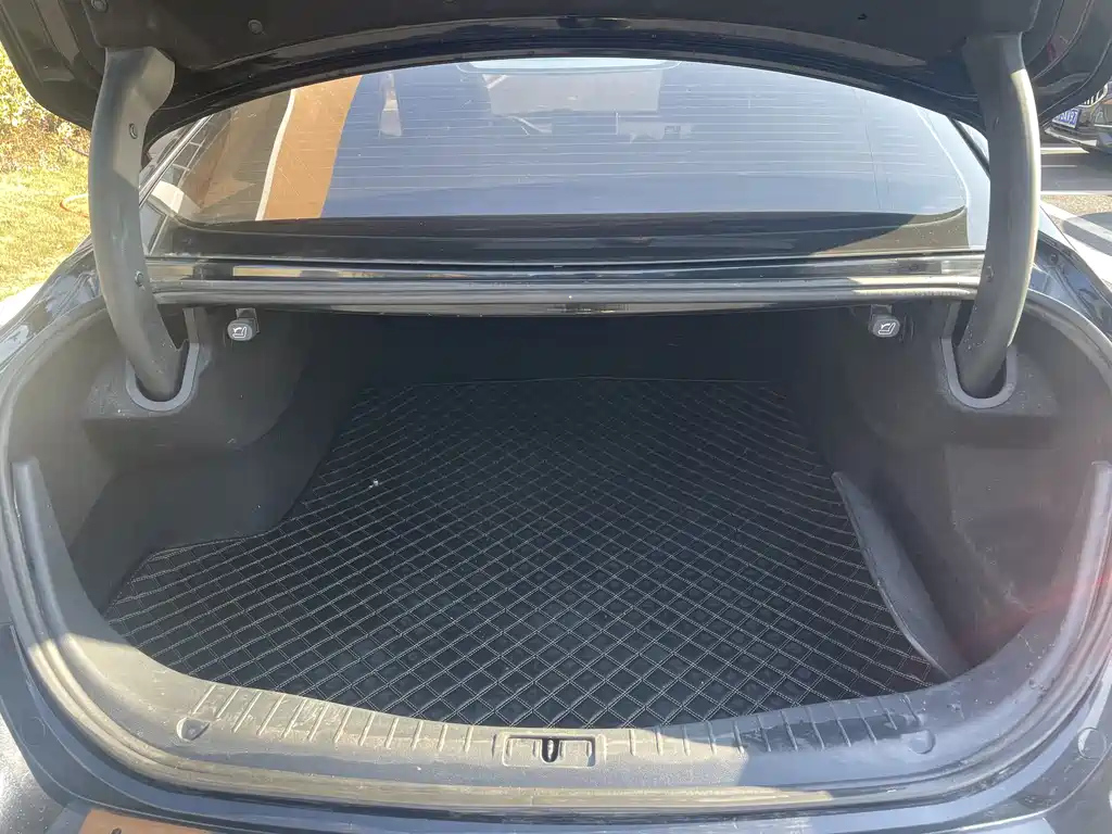 HONGQI H5 2020