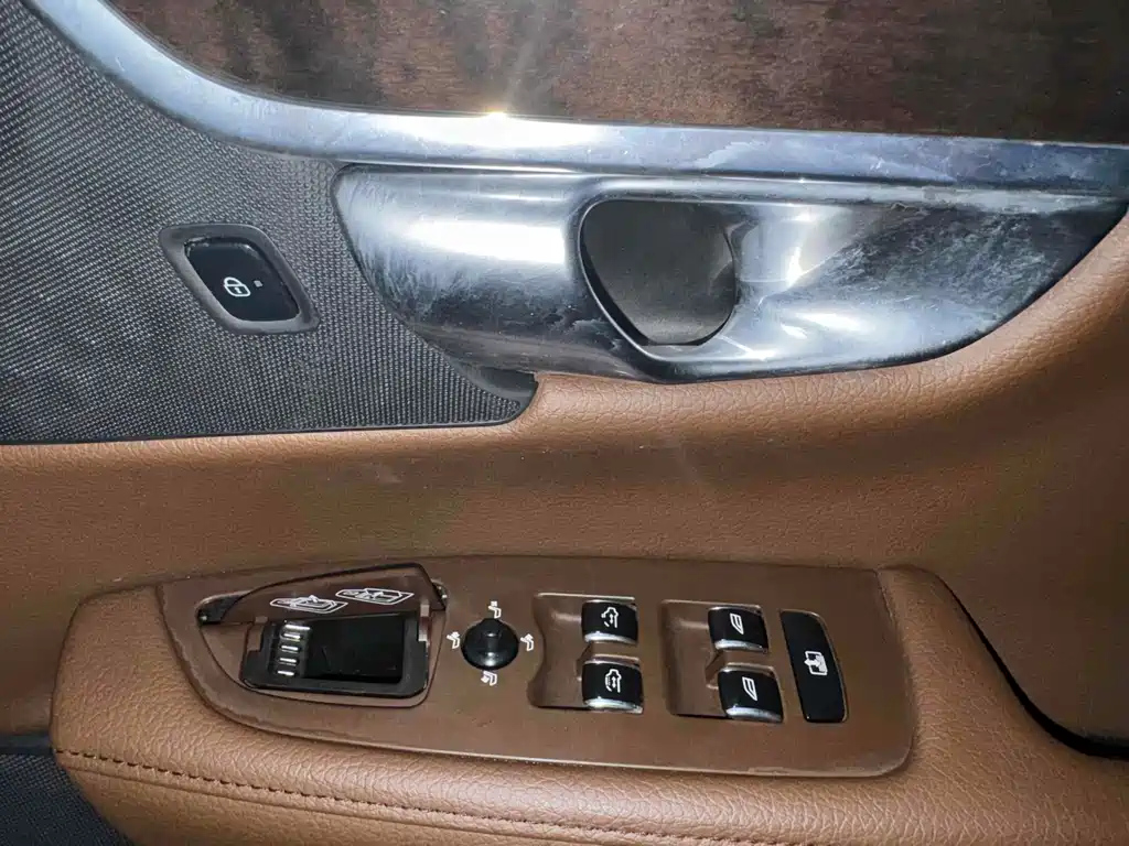 VOLVO S90 2017