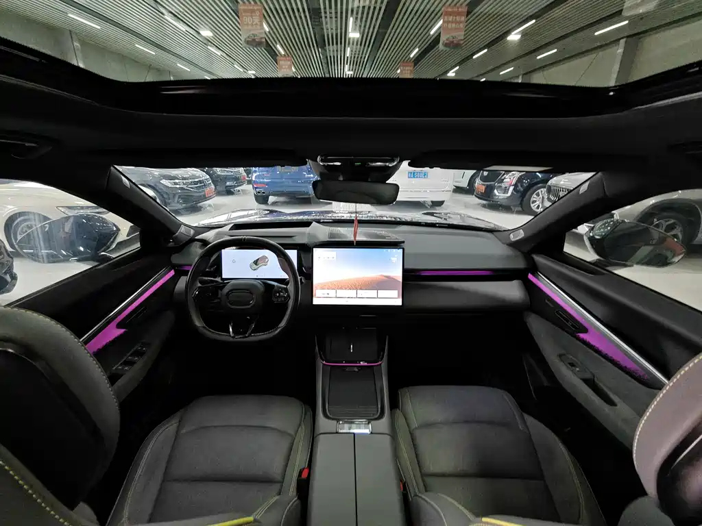 LYNK&CO 08 NEW ENERGY 2023