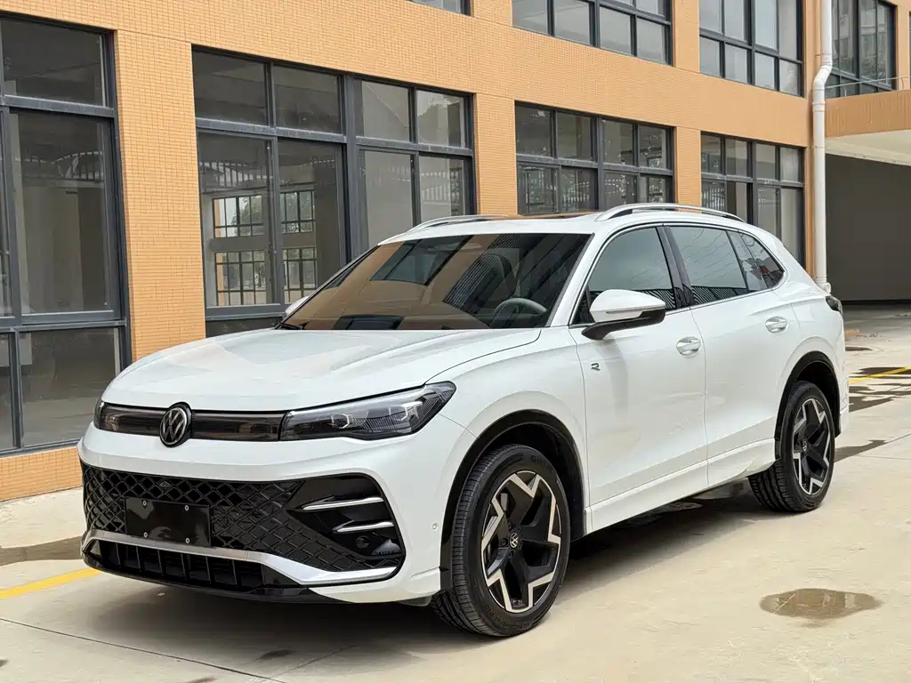 VOLKSWAGEN TIGUAN L 2024
