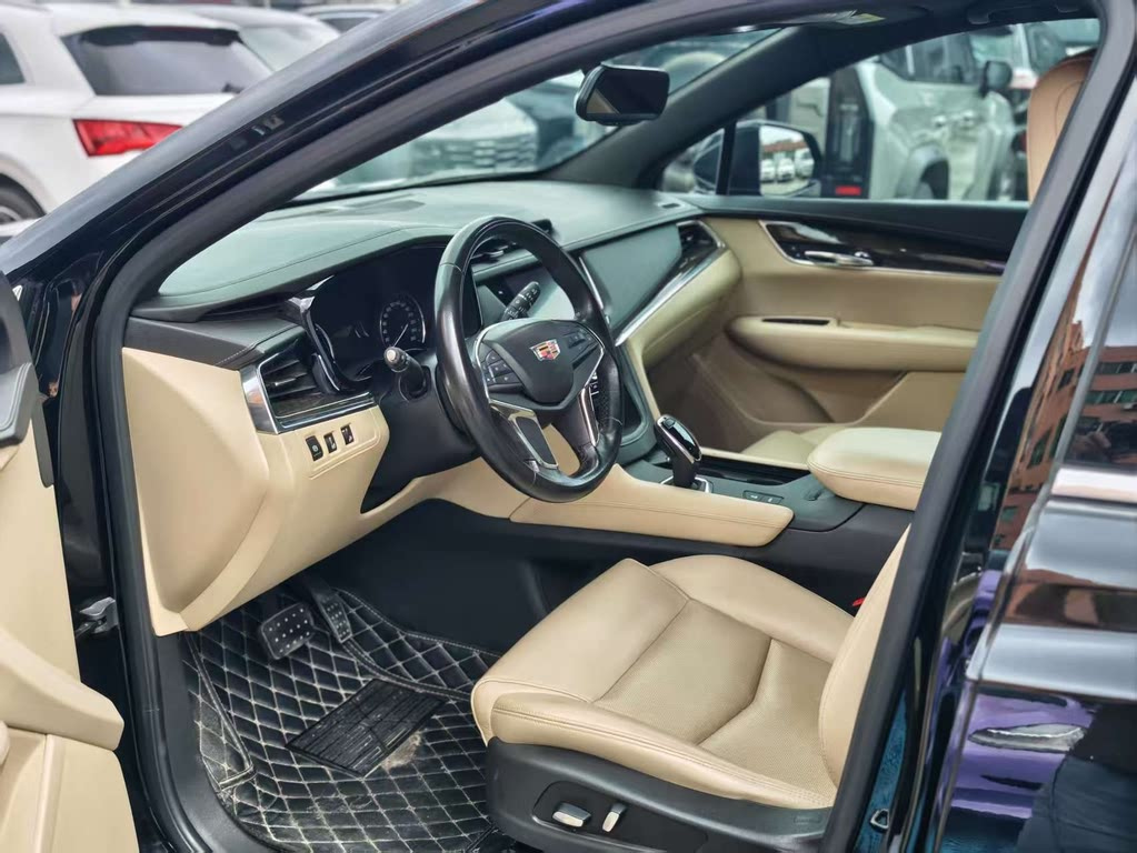 CADILLAC XT5 2018