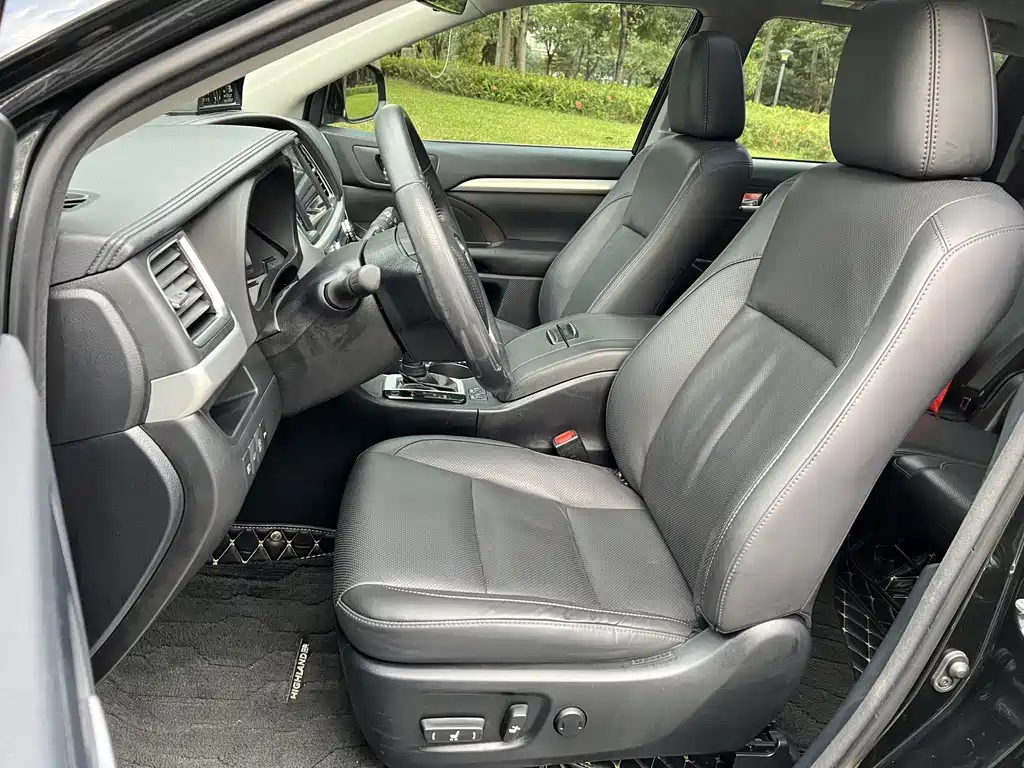 TOYOTA HIGHLANDER 2018