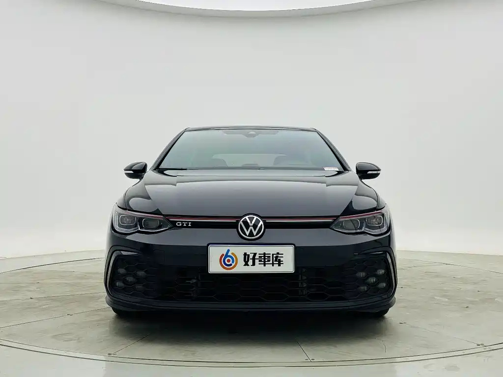 VOLKSWAGEN GOLF 2021