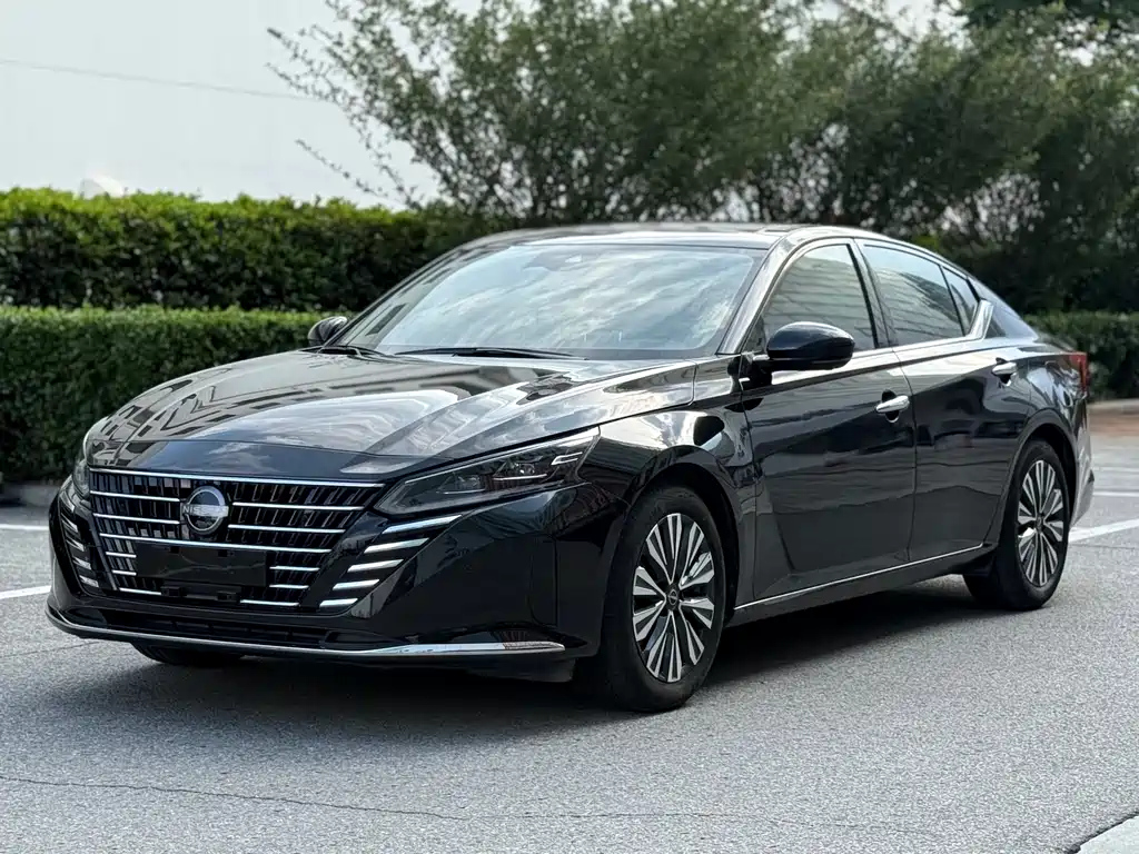 NISSAN TEANA 2022