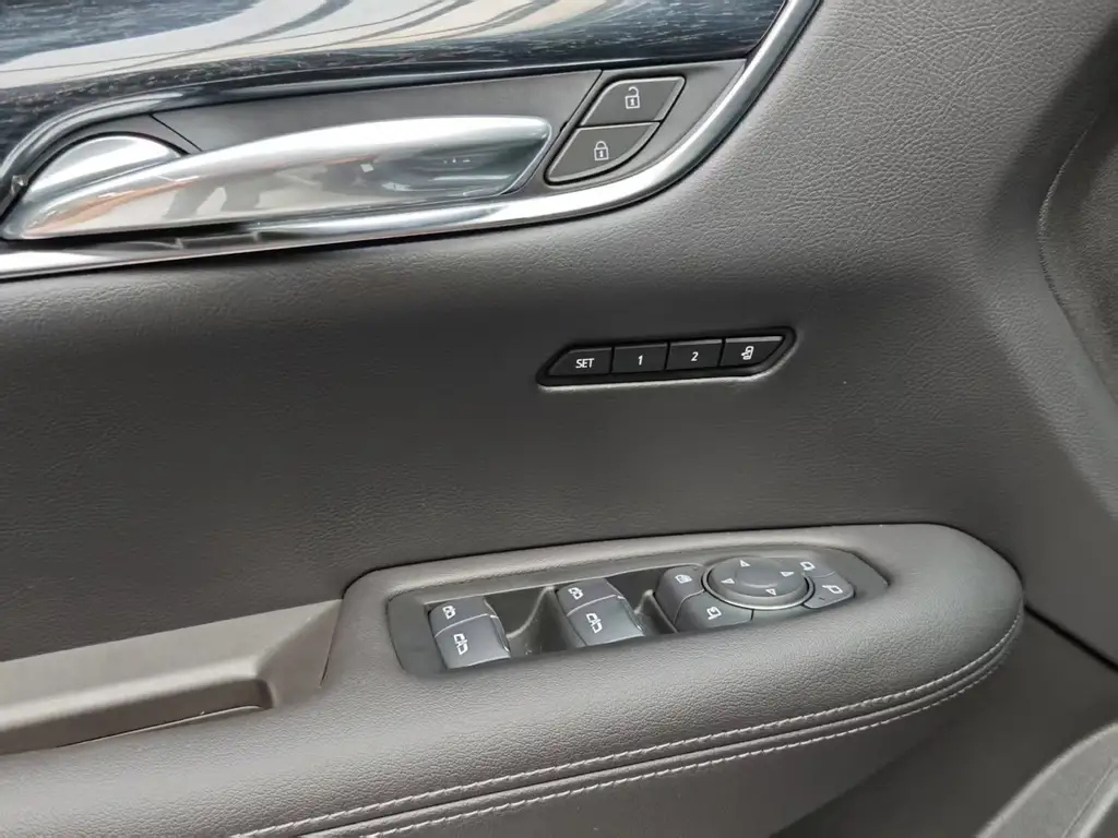 CADILLAC XT5 2023