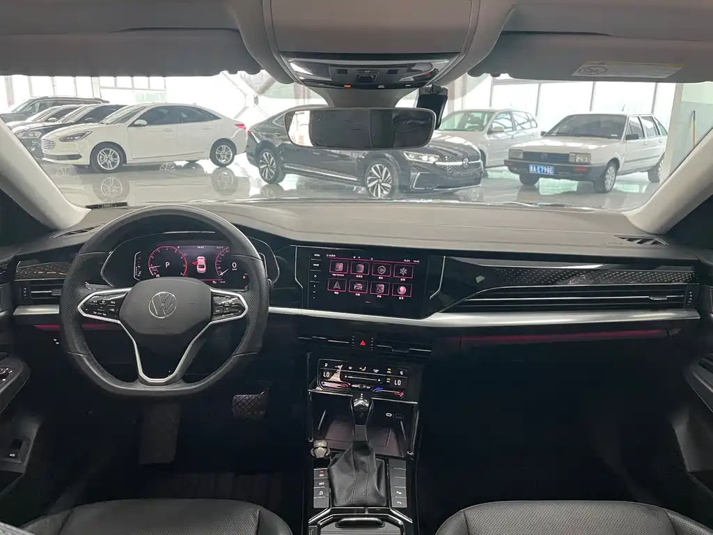 VOLKSWAGEN PASSAT 2022