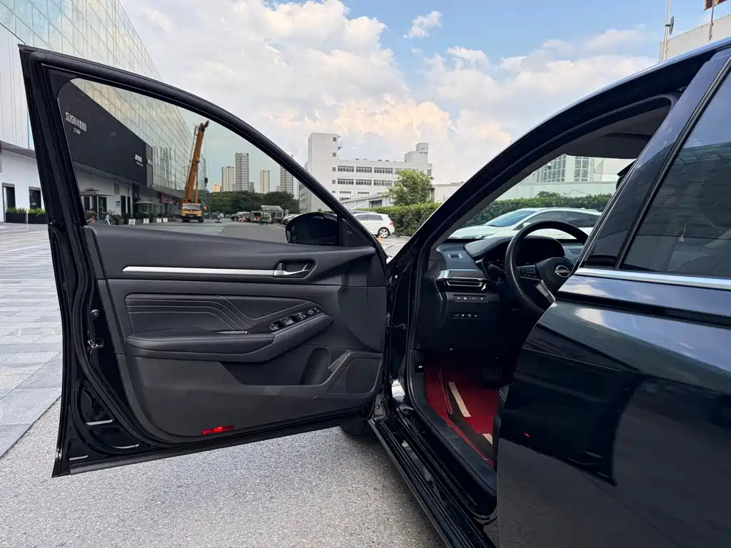 NISSAN TEANA 2022