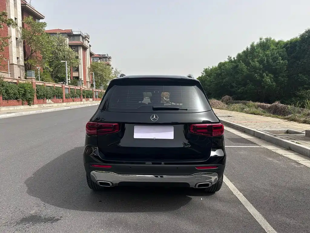 MERCEDES BENZ GLB 2024