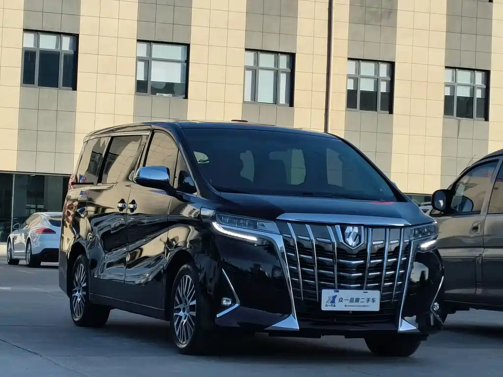 TOYOTA ALPHARD 2017