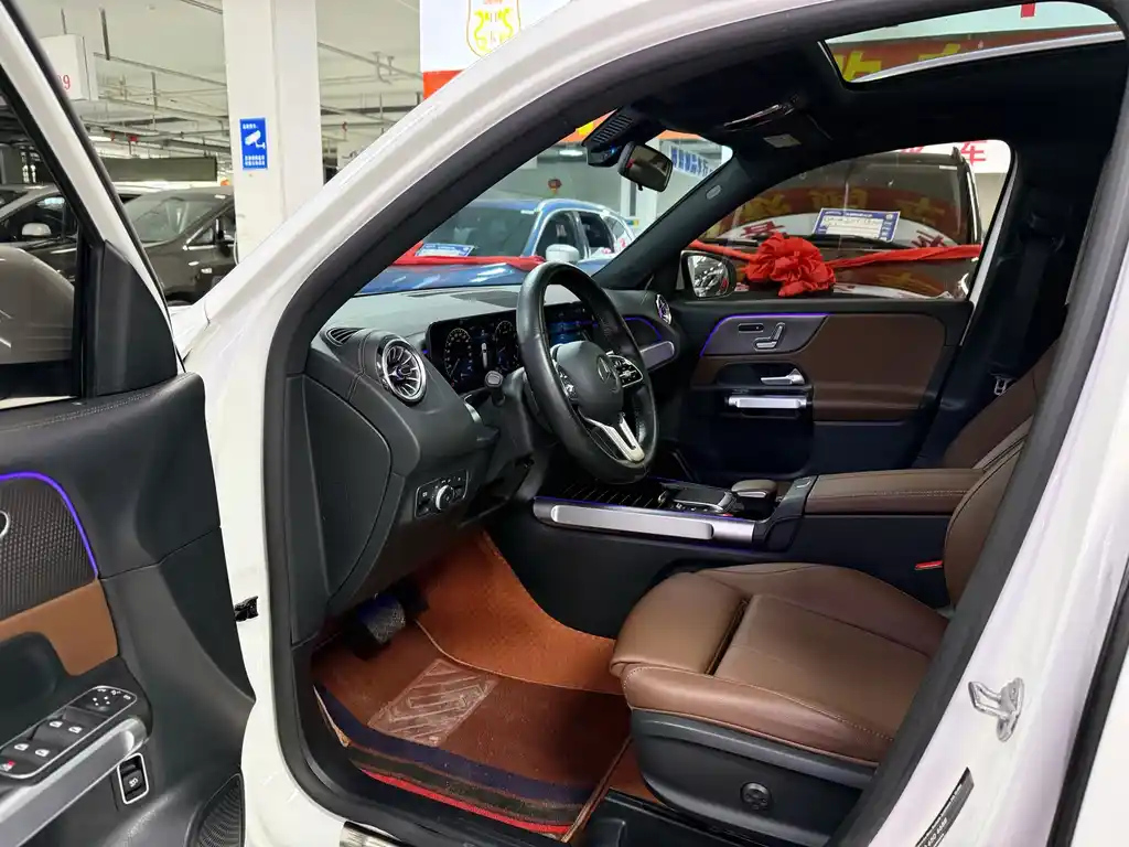 MERCEDES BENZ GLB 2021