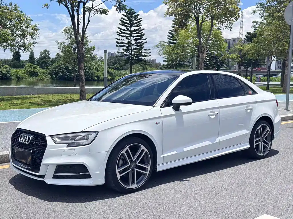 AUDI A3 2019