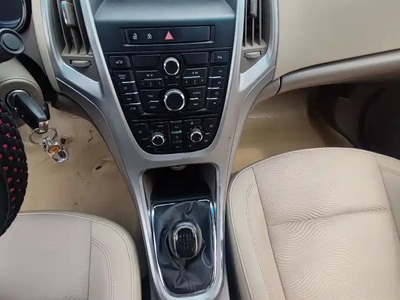 BUICK EXCELLE 2013