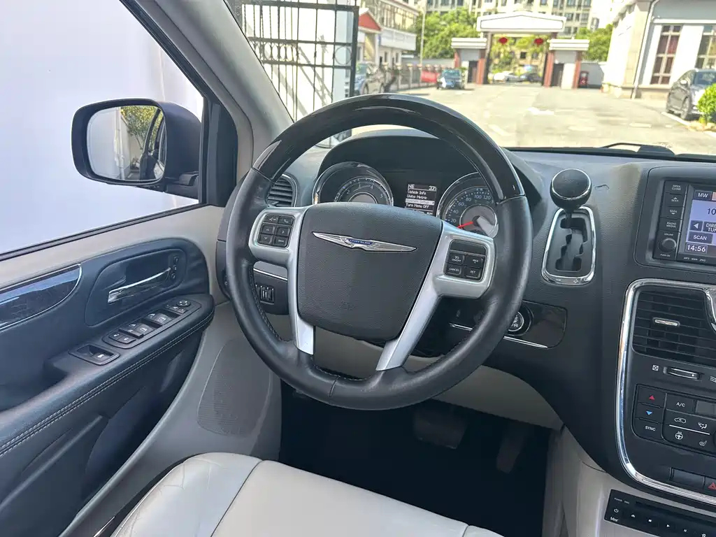 CHRYSLER OTHER 2013
