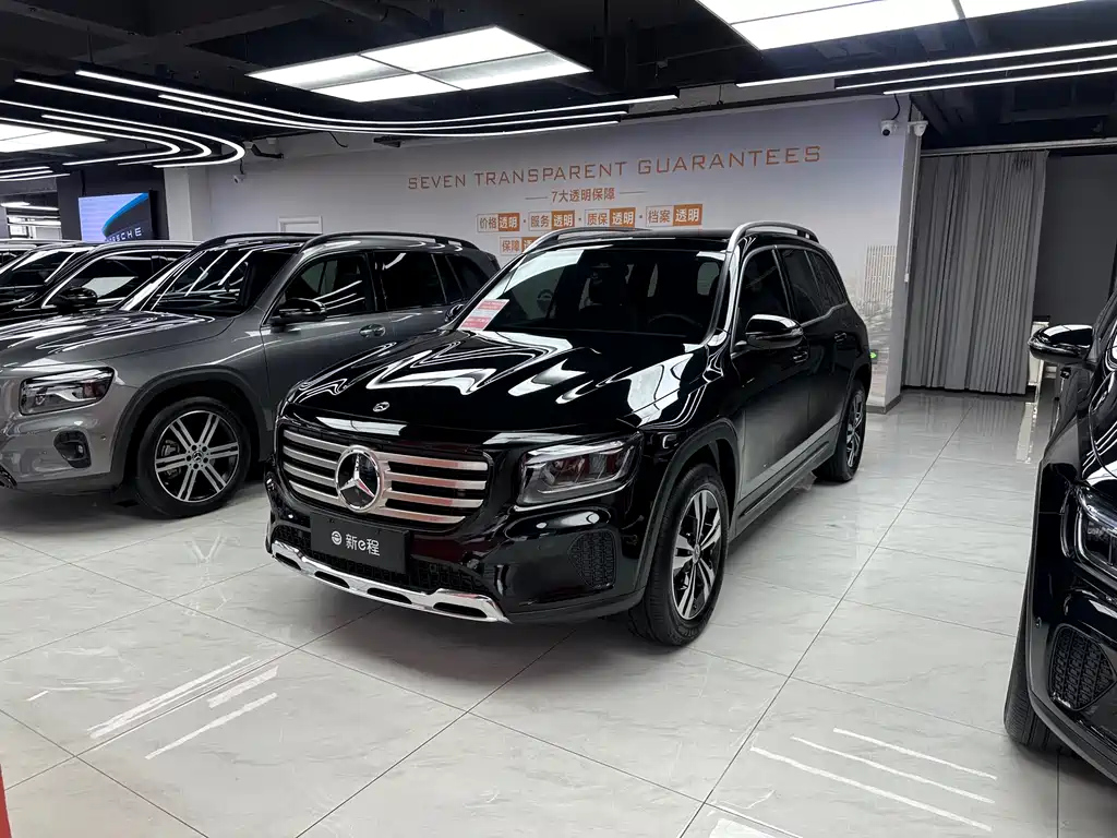 MERCEDES BENZ GLB 2024