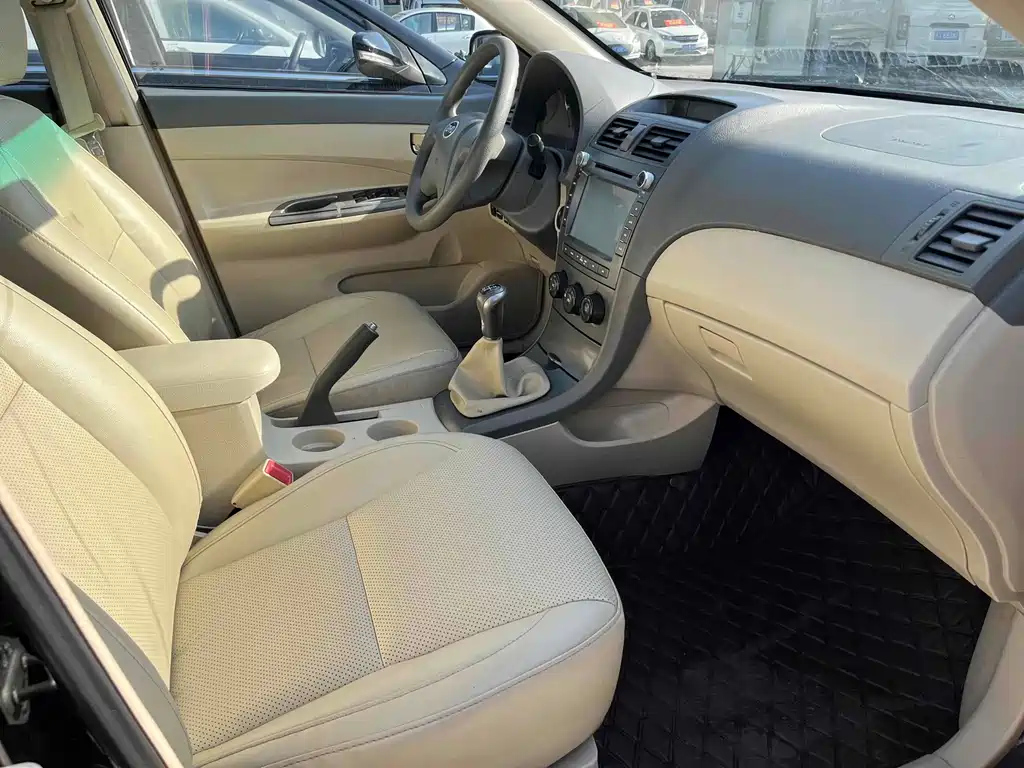 BYD L3 2014
