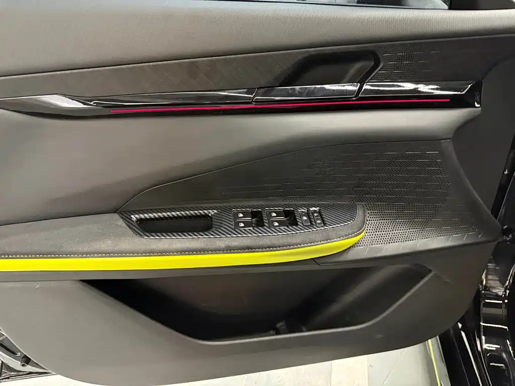 CHANGAN UNI-V 2024