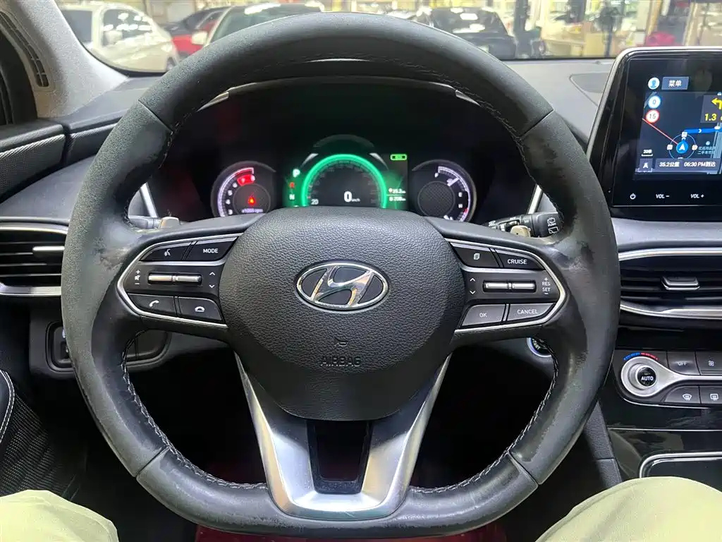 HYUNDAI SANTAFE 2019
