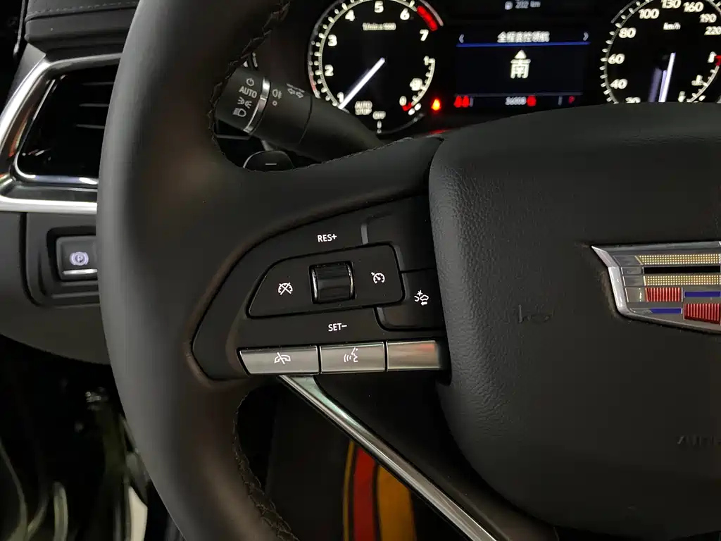 CADILLAC XT6 2022