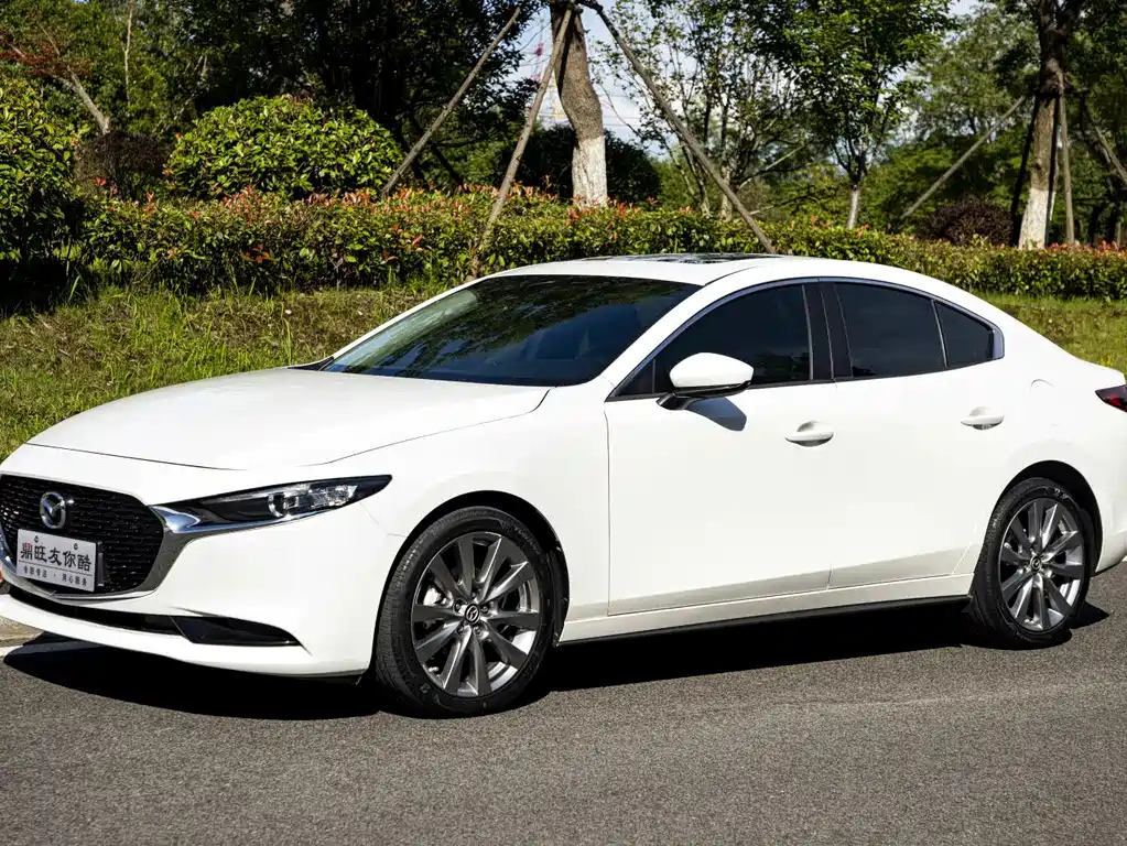 MAZDA 3 AXELA 2021