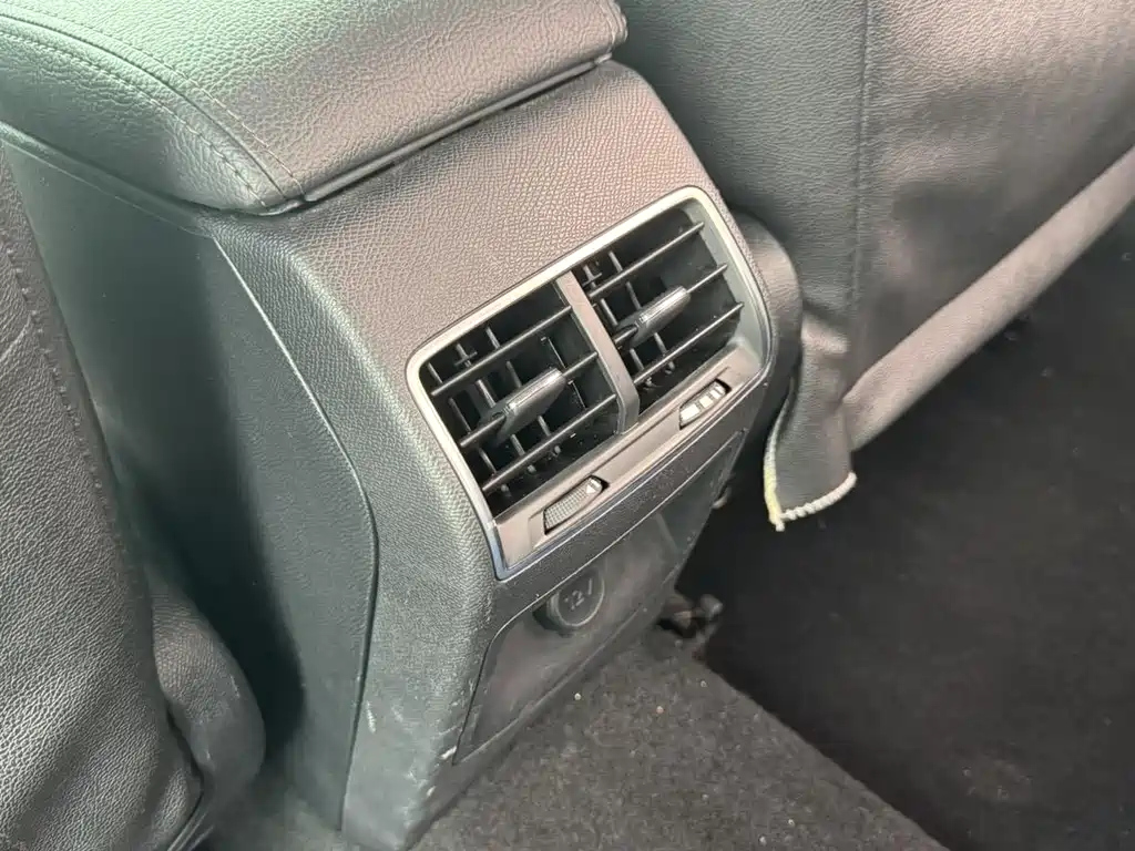 PEUGEOT 408 2018