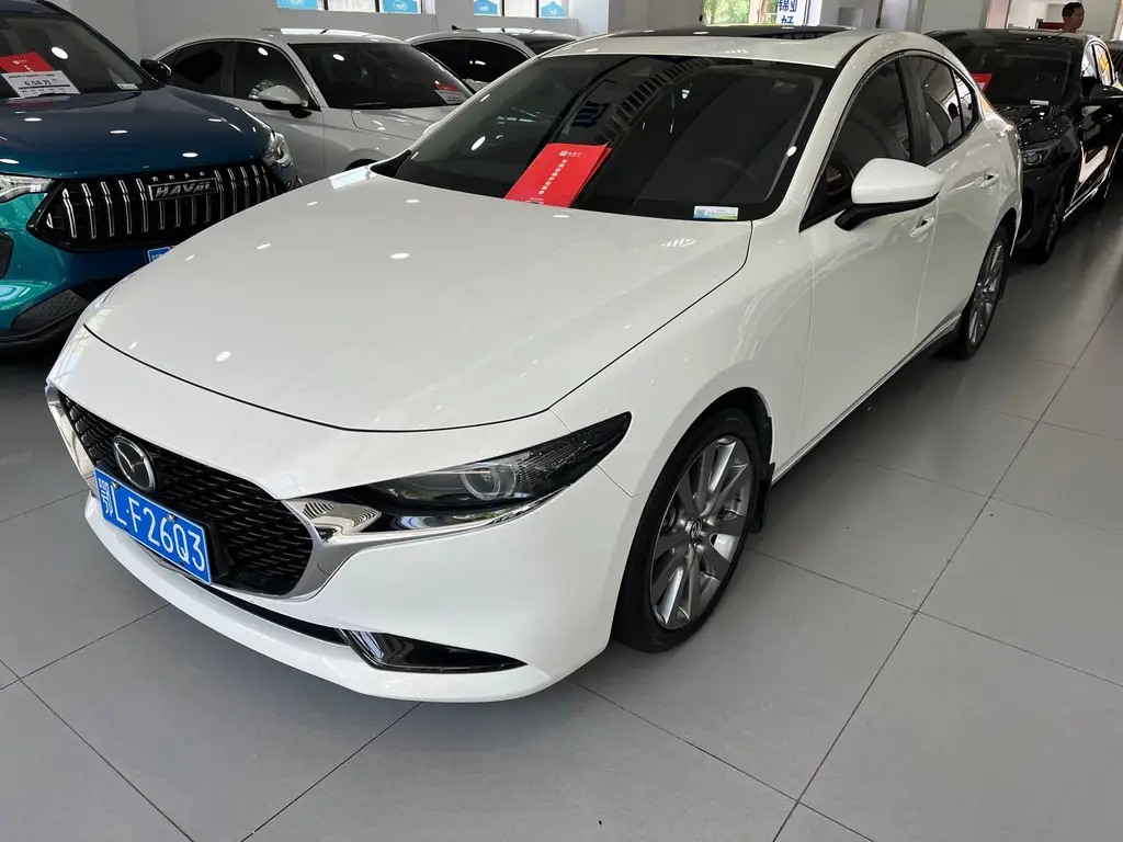 MAZDA 3 AXELA 2022