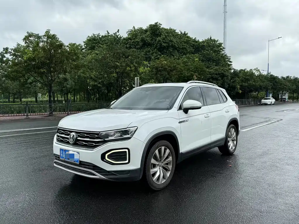 VOLKSWAGEN TAYRON 2020