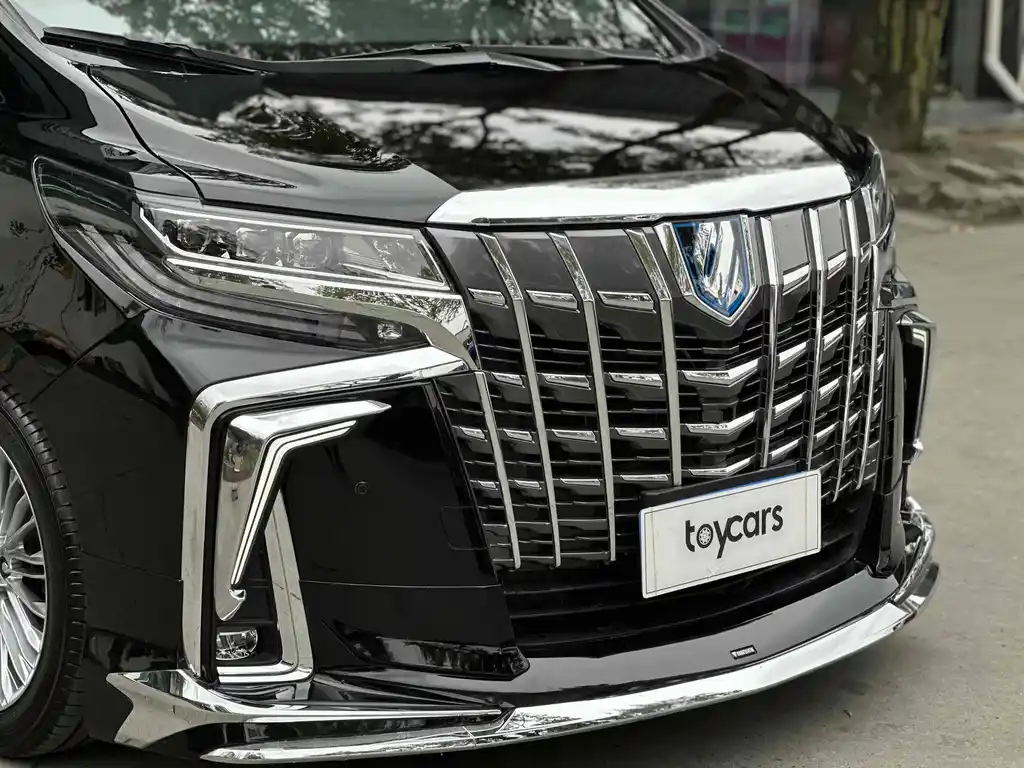 TOYOTA ALPHARD 2011