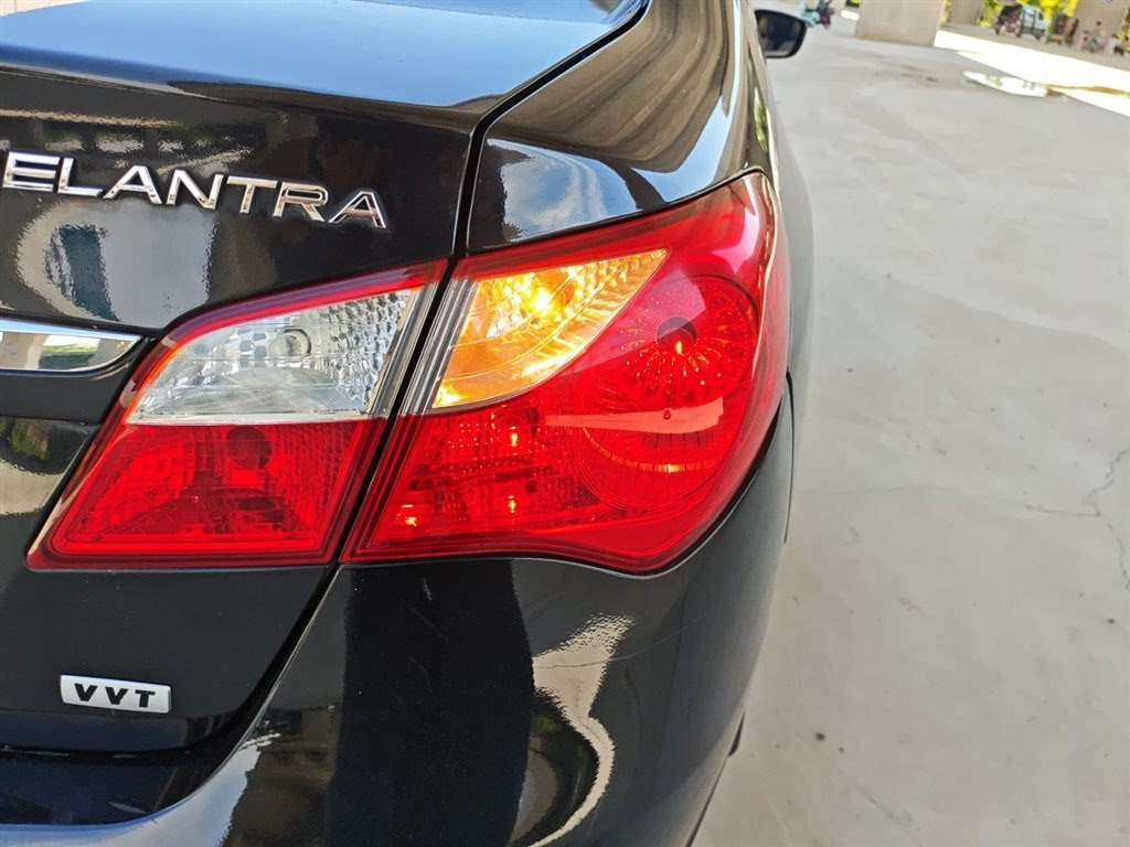 HYUNDAI CELESTA 2011