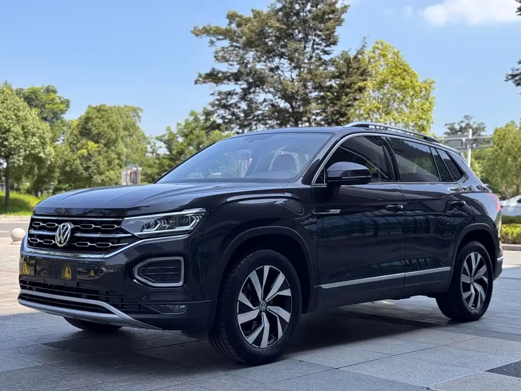VOLKSWAGEN TAYRON 2021