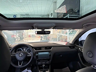 SKODA OCTAVIA 2019 YEAR TSI280 DSG DELUXE EDITION 2019