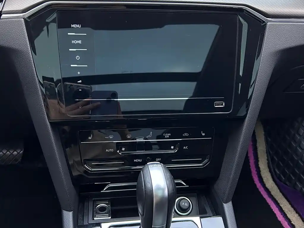 VOLKSWAGEN MAGOTAN 2020