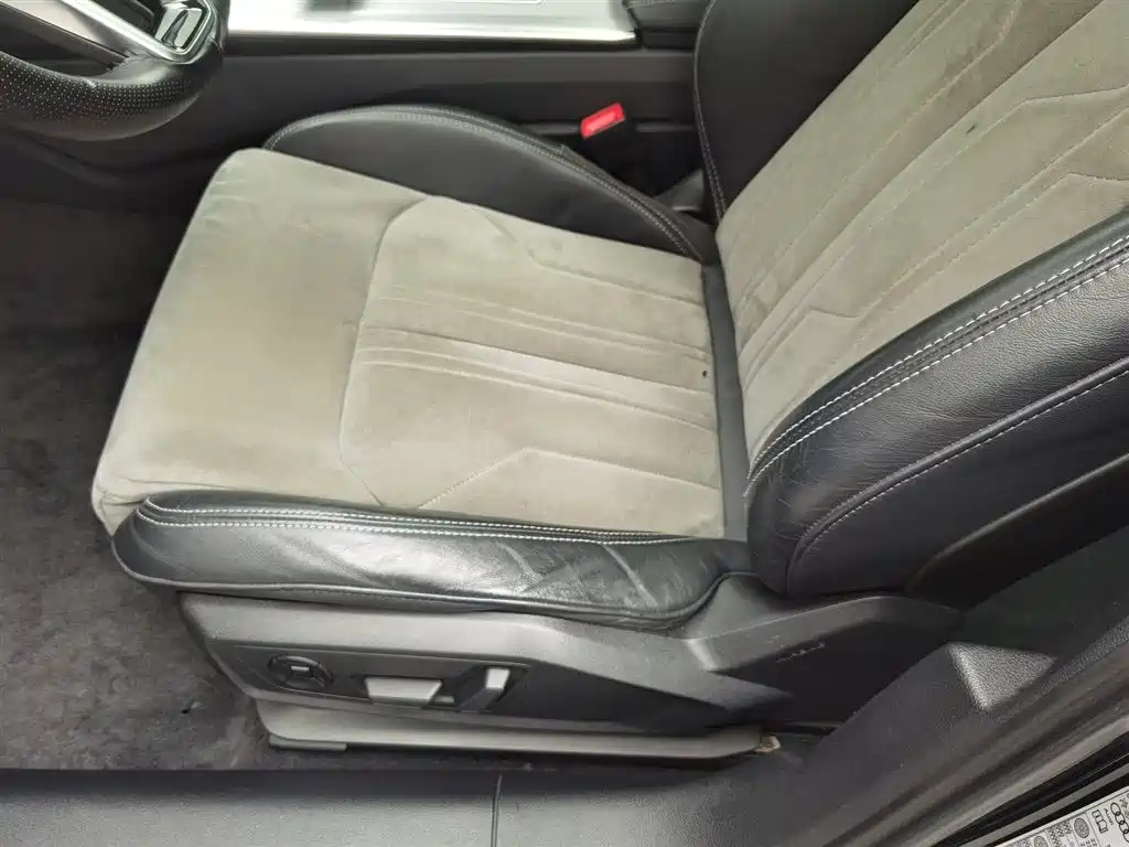 AUDI A6L 2021
