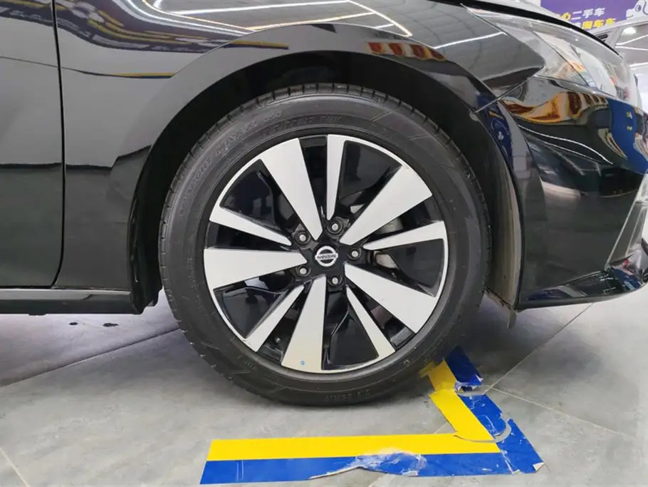 NISSAN TEANA 2021