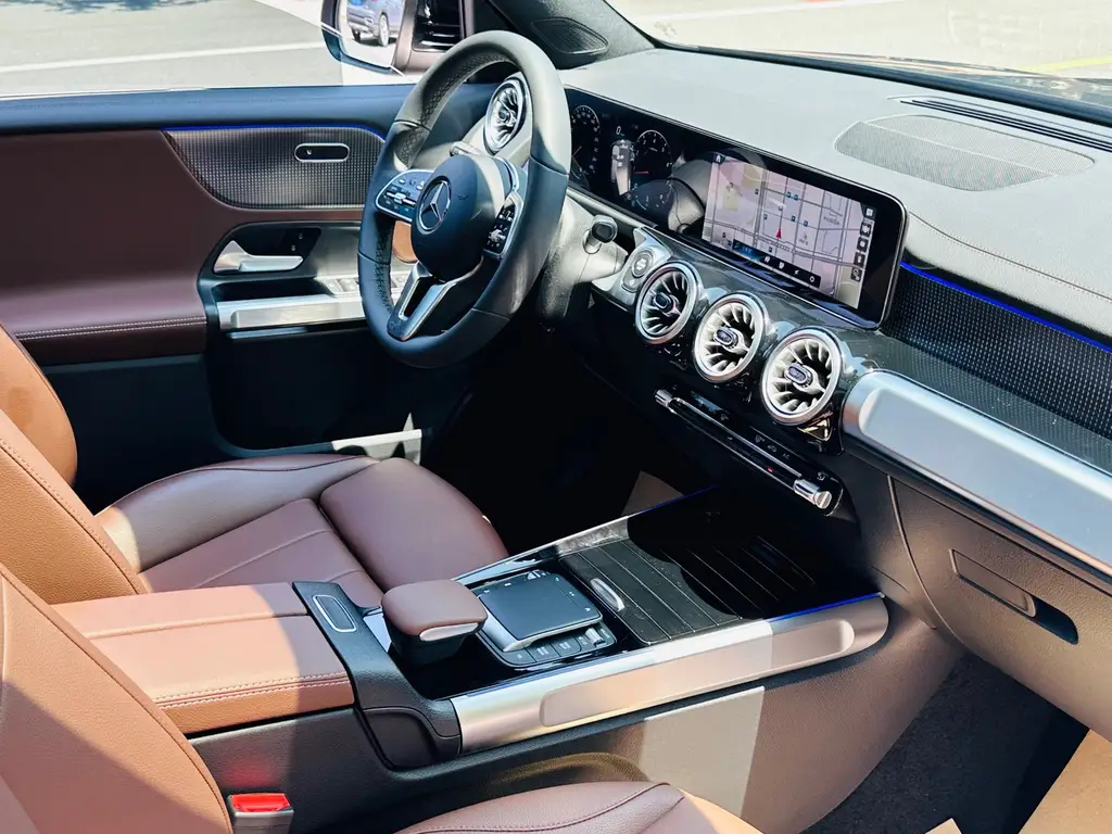 MERCEDES BENZ GLB 2022