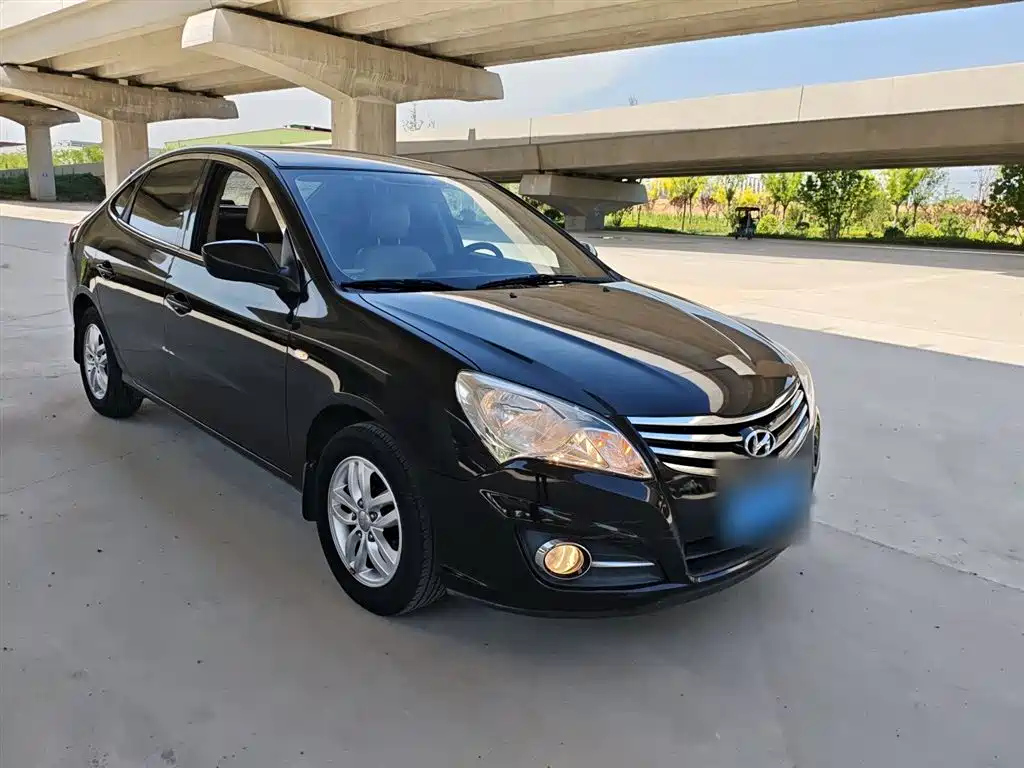 HYUNDAI CELESTA 2011