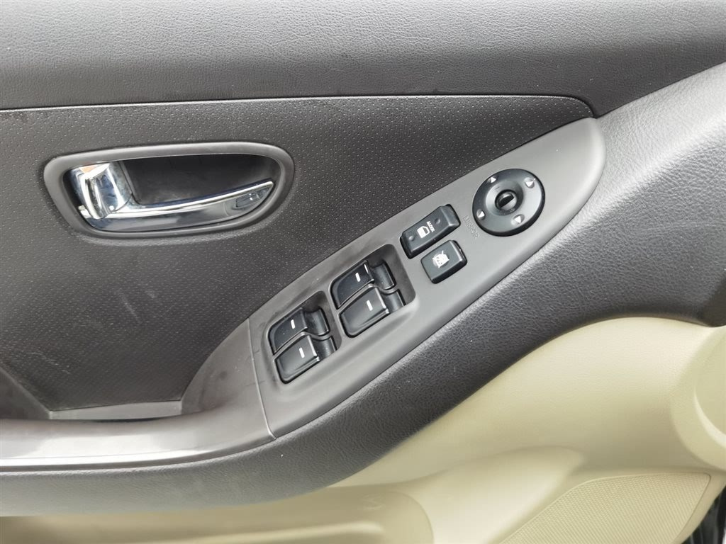 HYUNDAI CELESTA 2011