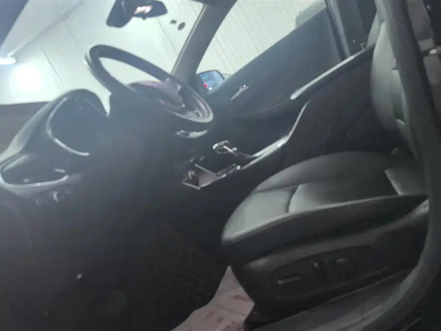 CHEVROLET MALIBU XL 2021