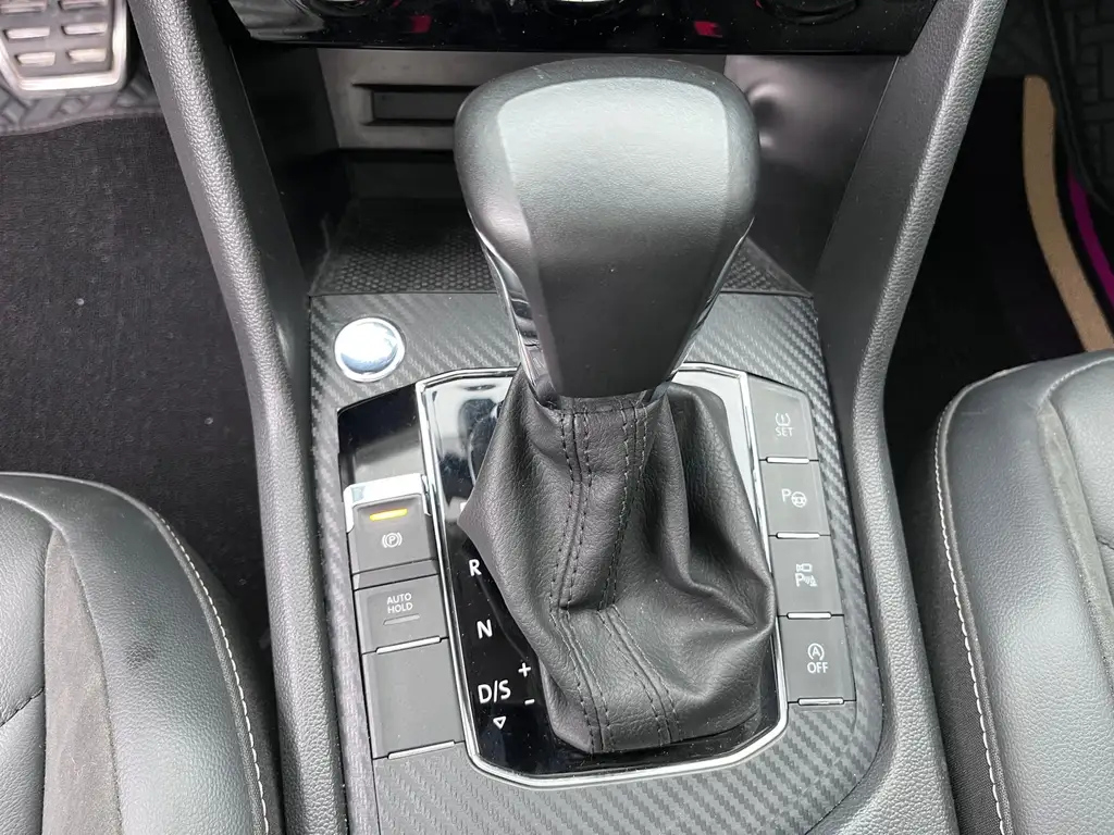 VOLKSWAGEN TIGUAN L 2021