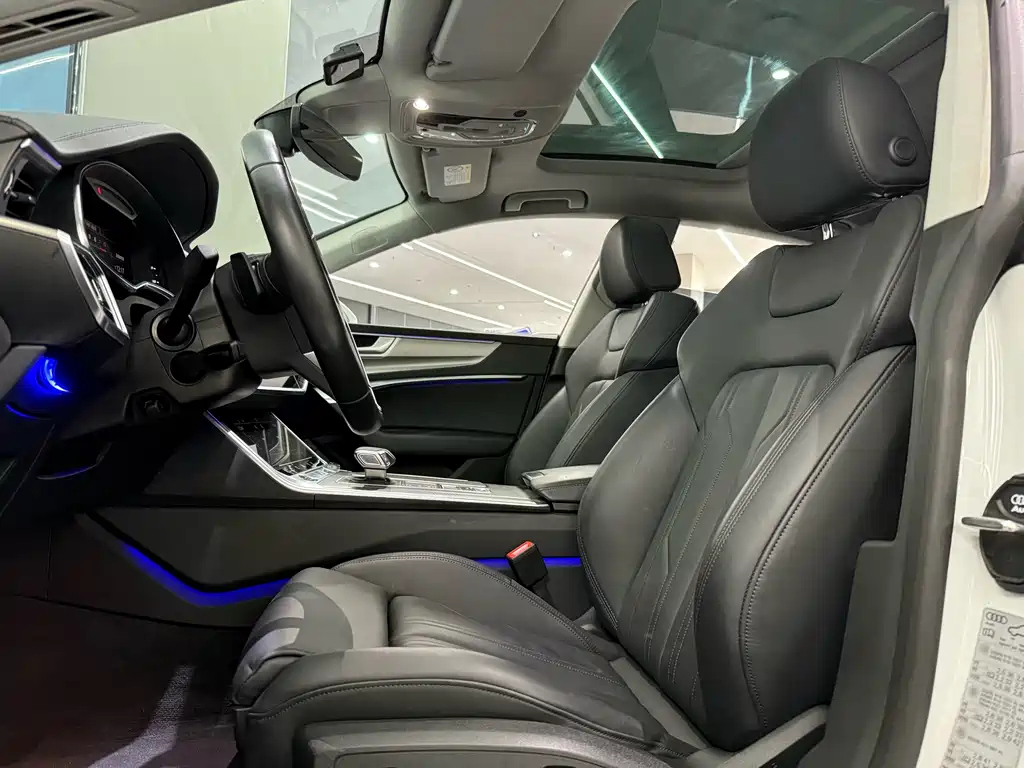 AUDI A7 2023