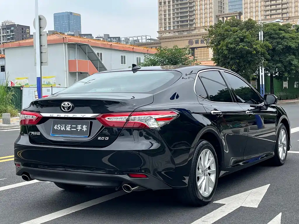 TOYOTA CAMRY 2021