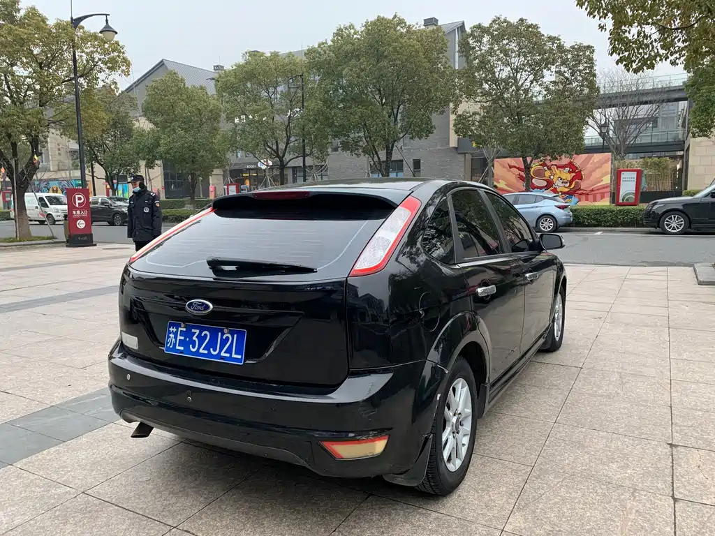 FORD FOCUS 2012
