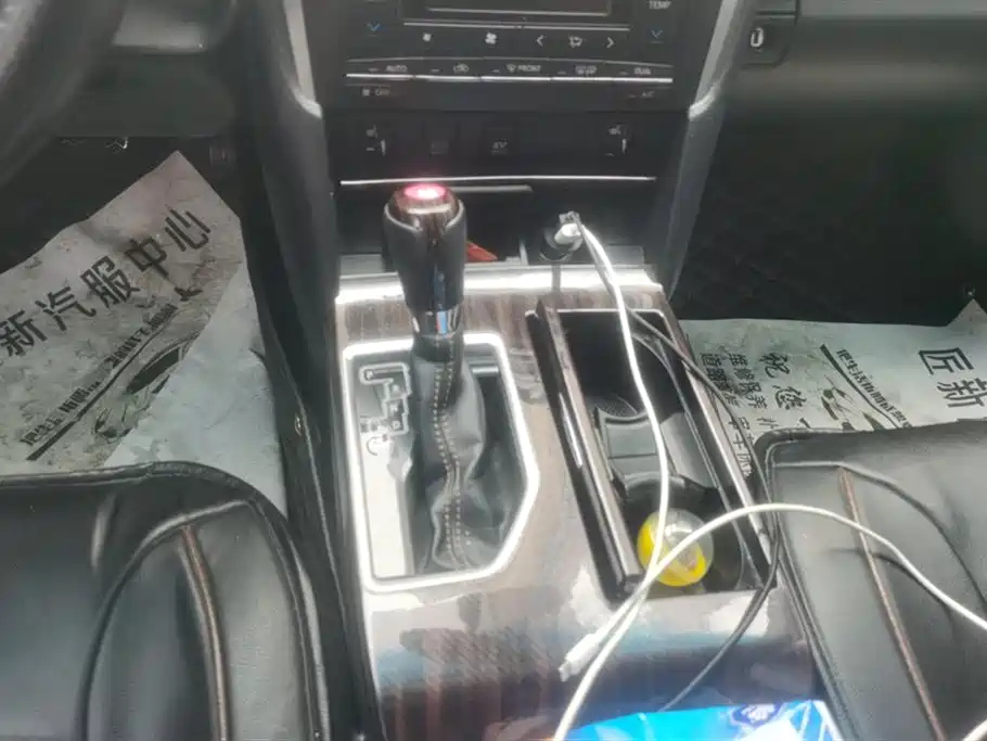 TOYOTA CAMRY 2016