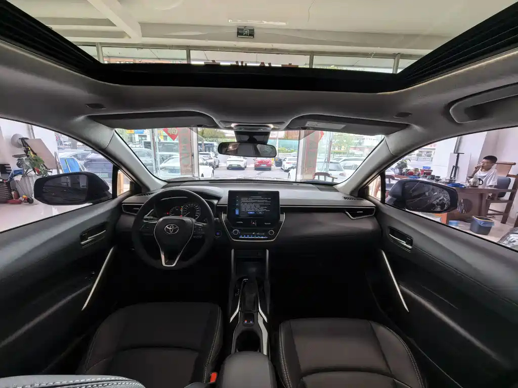 TOYOTA FRONTLANDER 2022